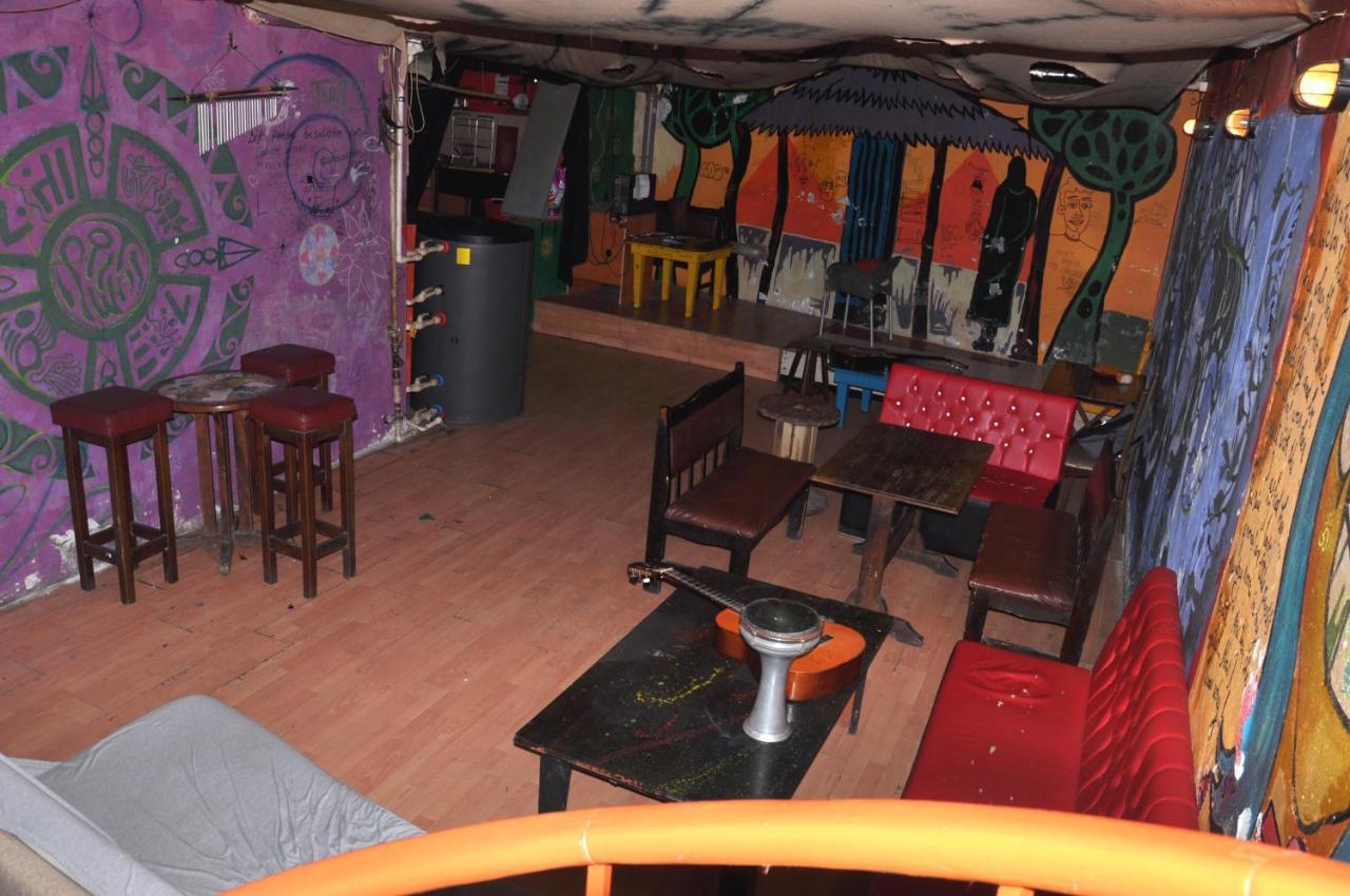 Neverland Hostel Стамбул Экстерьер фото