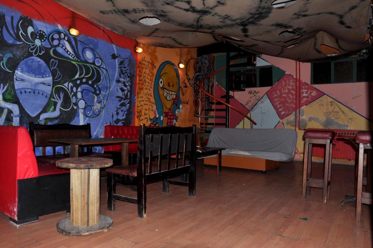 Neverland Hostel Стамбул Экстерьер фото