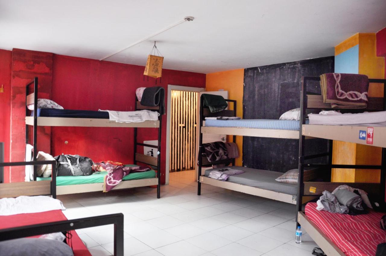 Neverland Hostel Стамбул Экстерьер фото